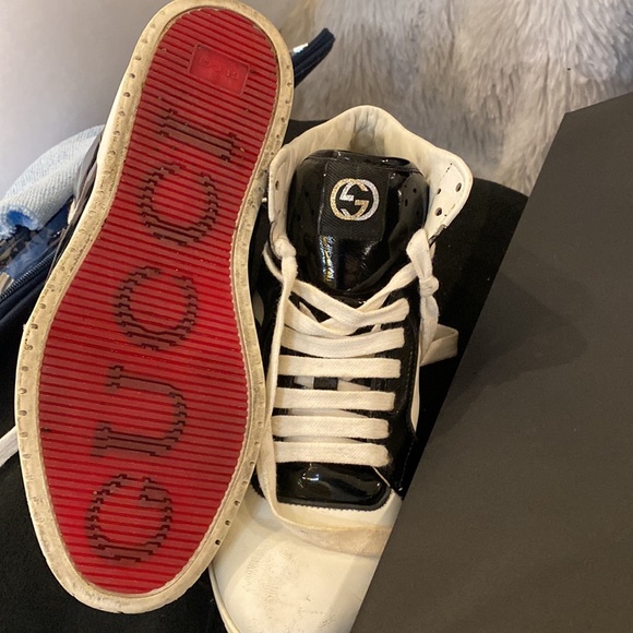 Worn Authentic Gucci Sneaks. Serial# 295382 size 6/12 C. - Picture 3 of 7